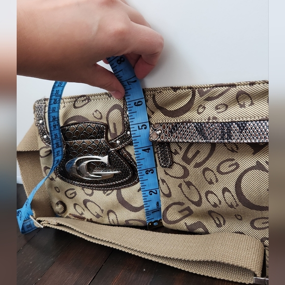 Vintage Y2K Guess Belt Bag - Picture 14 of 16